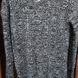 1039 Faded Glory Womens Size M Black/White/Gray V Neck Sweate Long Sleeve